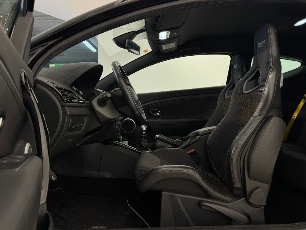 Renault Mégane Coupé 2.0 RS Red Bull Racing RB8