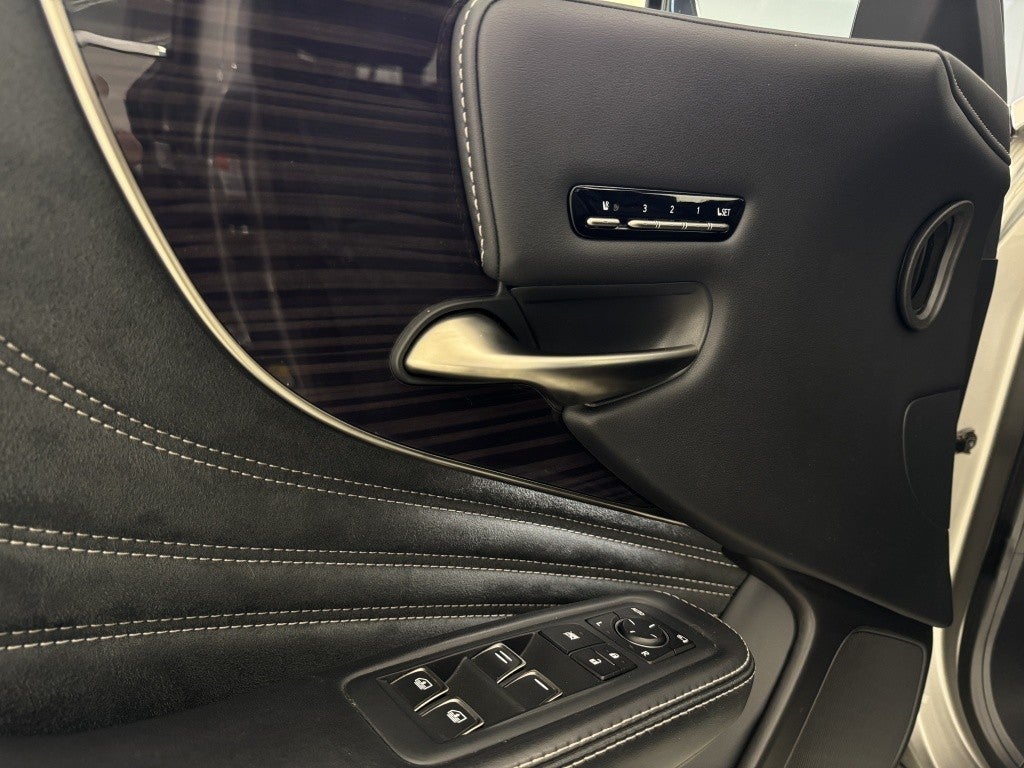 Lexus LS 500h Luxury Art Wood AWD