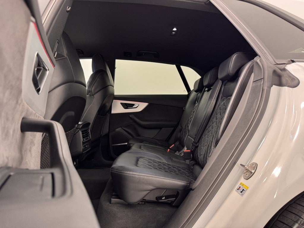 Audi Q8 55 TFSIe S line quattro