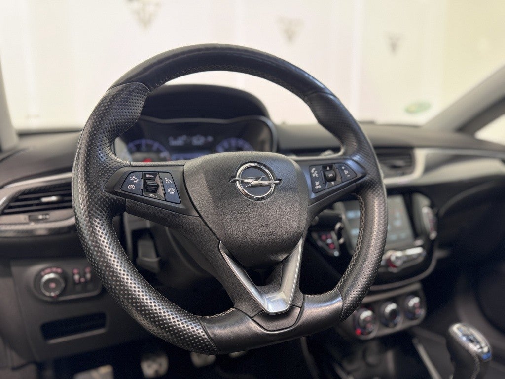 Opel Corsa 1.6 Turbo OPC 210