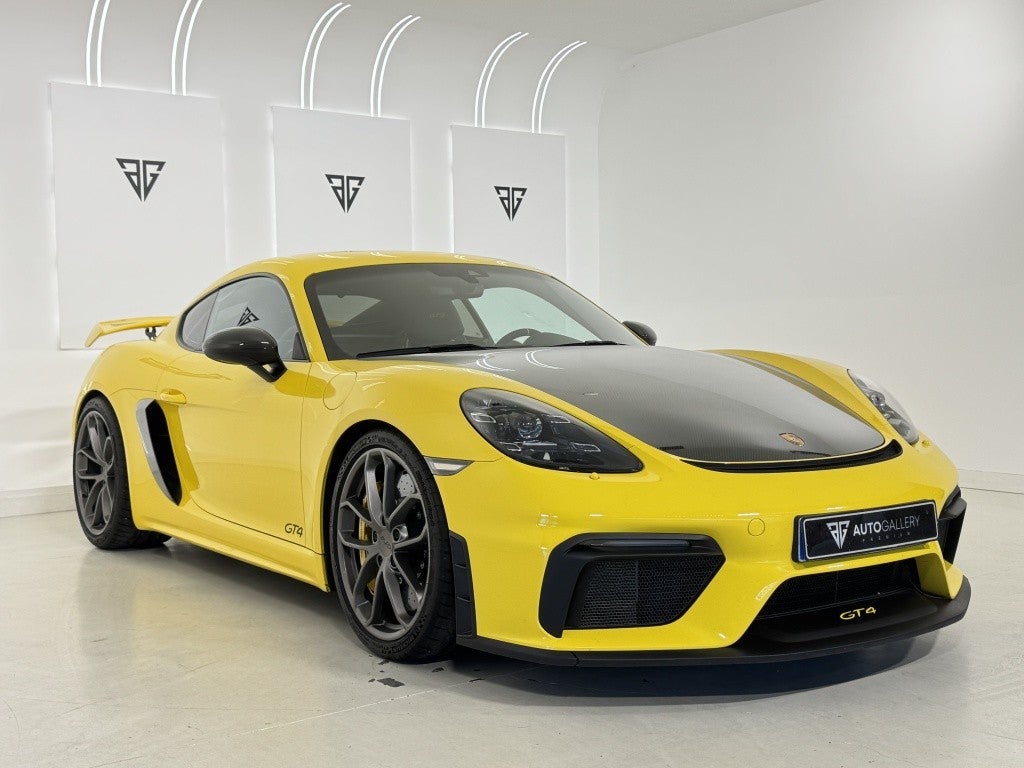 Porsche Cayman GT4