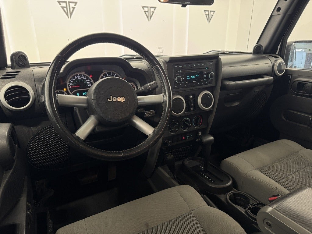 Jeep Wrangler Unlimited 3.8 V6 Sahara Aut.