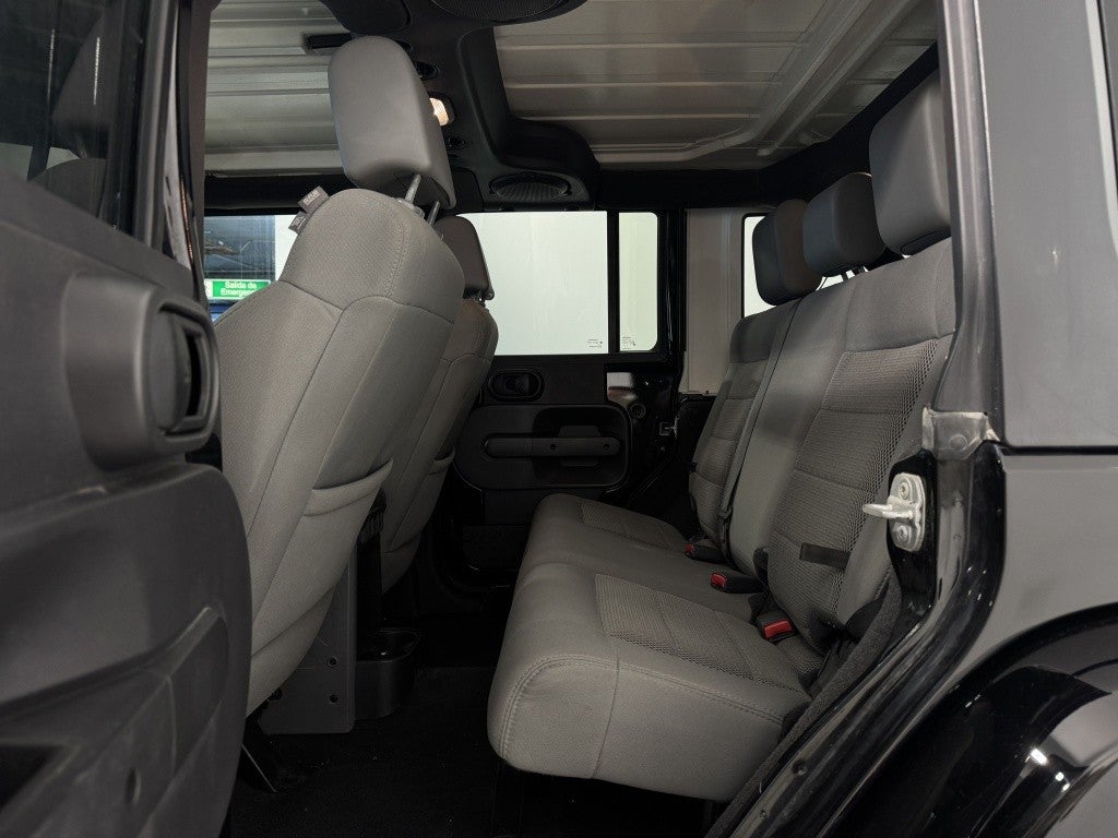 Jeep Wrangler Unlimited 3.8 V6 Sahara Aut.