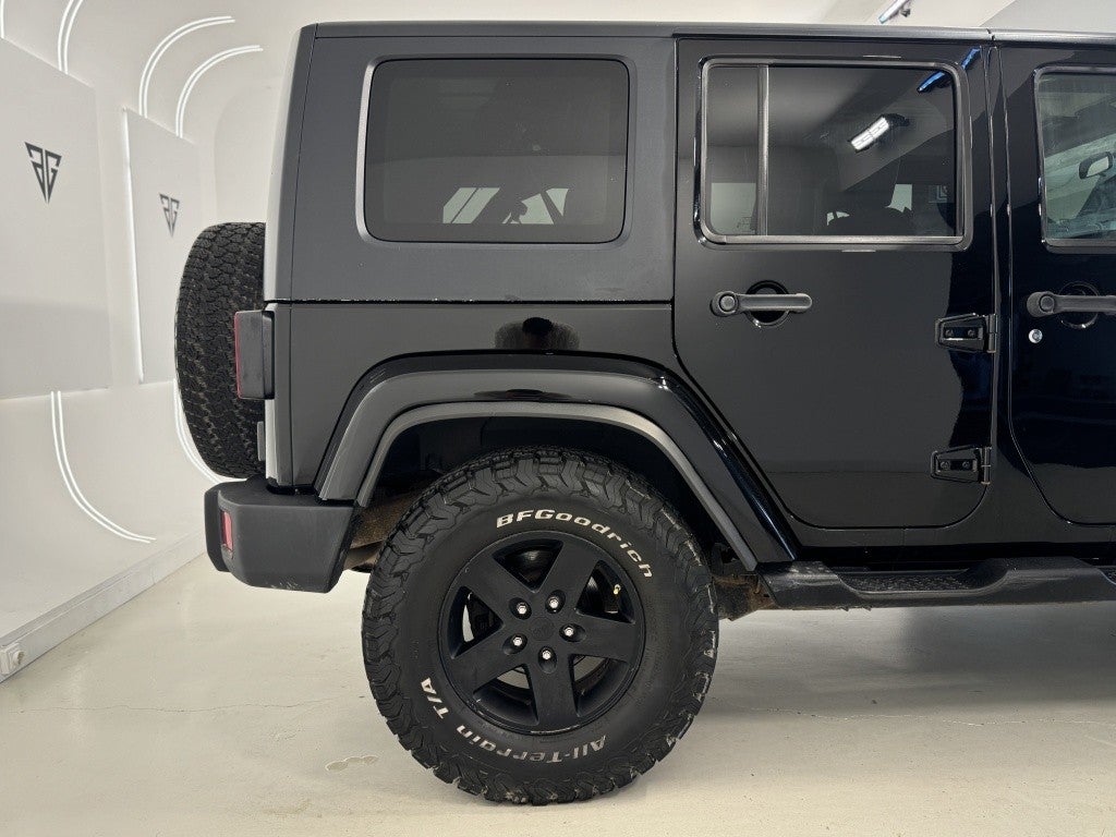 Jeep Wrangler Unlimited 3.8 V6 Sahara Aut.
