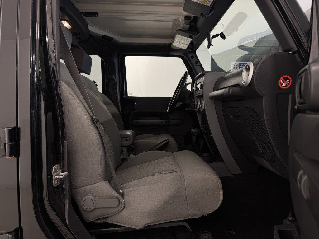 Jeep Wrangler Unlimited 3.8 V6 Sahara Aut.