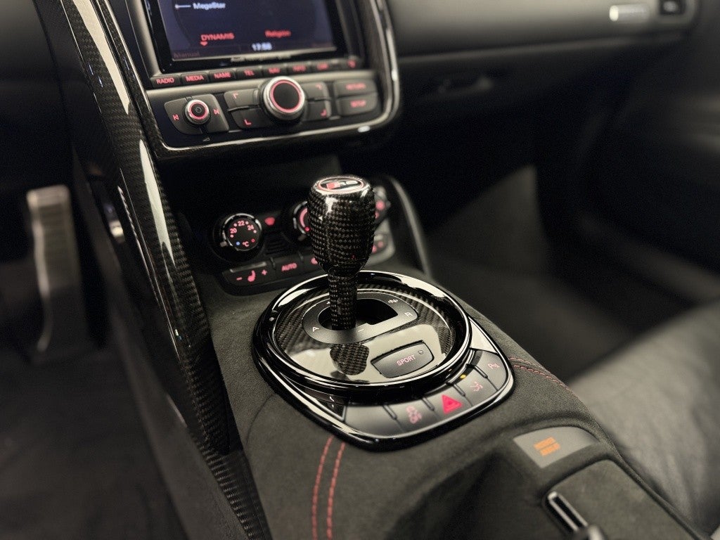 Audi R8 5.2 FSI V10 plus quattro S-Tronic