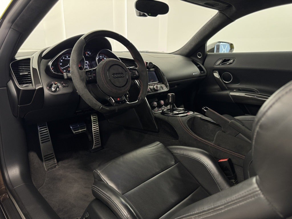 Audi R8 5.2 FSI V10 plus quattro S-Tronic