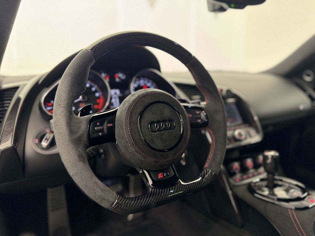 Audi R8 5.2 FSI V10 plus quattro S-Tronic