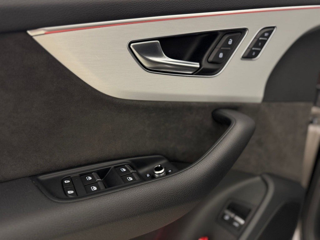 Audi Q7 60 TFSIe S line quattro tiptronic