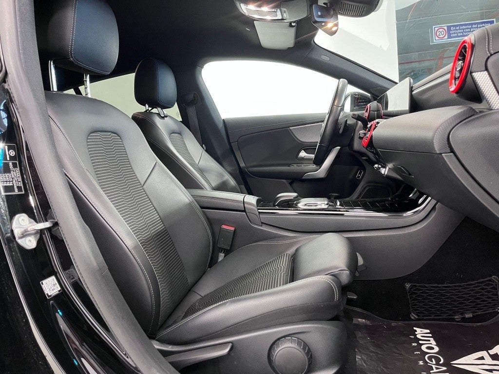 Mercedes-Benz Clase CLA Shooting Brake 200 7G-DCT