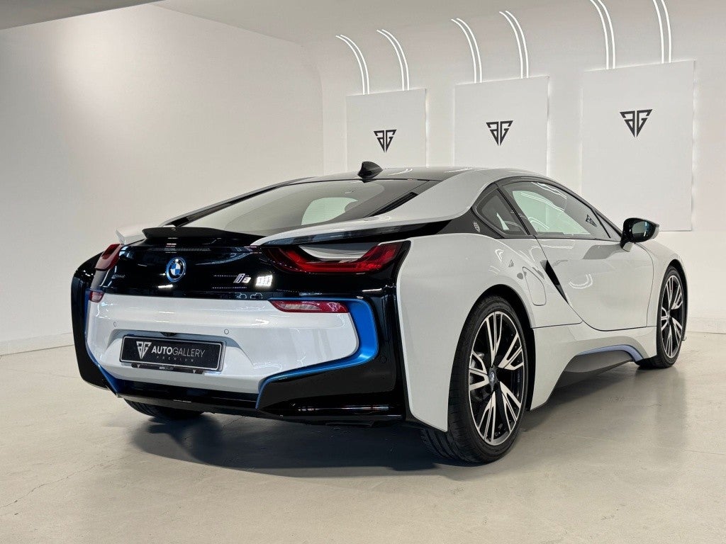 Bmw i8