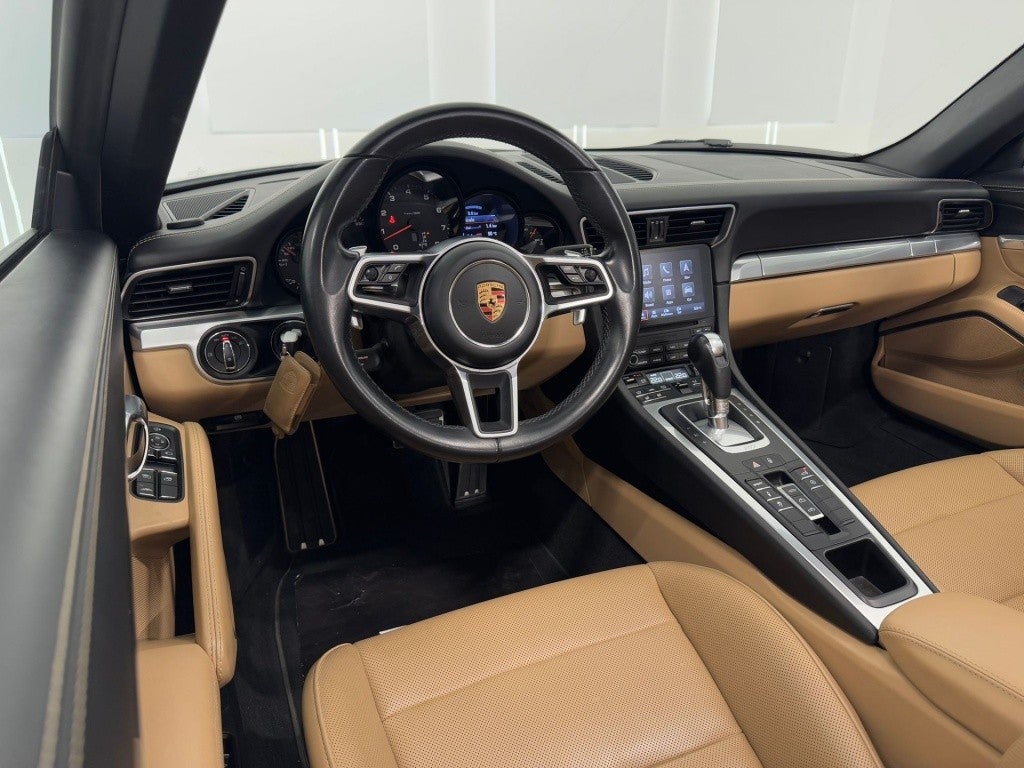 Porsche 911 Carrera Cabriolet PDK