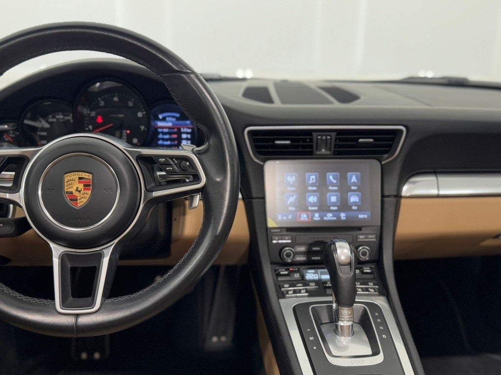 Porsche 911 Carrera Cabriolet PDK