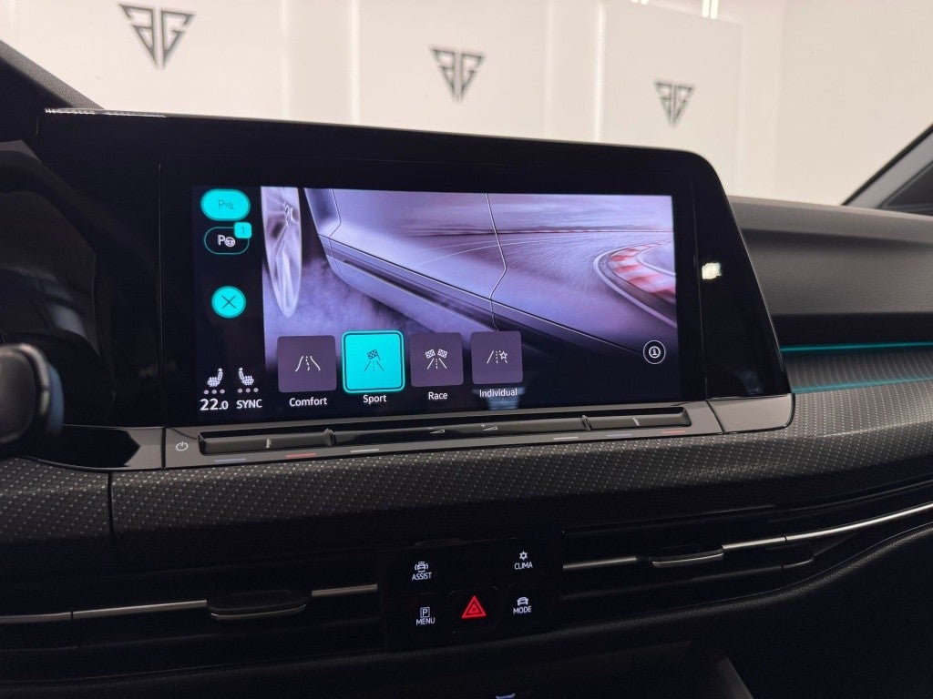 Volkswagen Golf 2.0 TSI R DSG 235kW