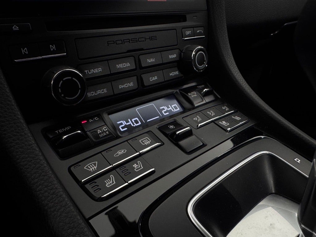 Porsche Cayman T PDK