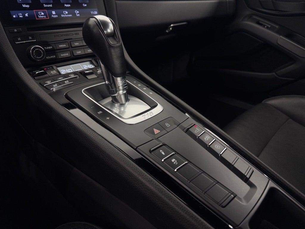 Porsche Cayman T PDK