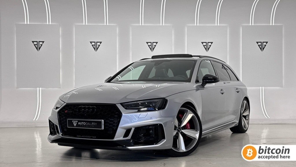 Audi A4 RS4 Avant TFSI quattro tiptronic