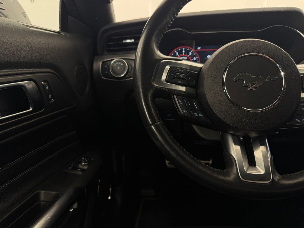 Ford Mustang Fastback 5.0 Ti-VCT GT