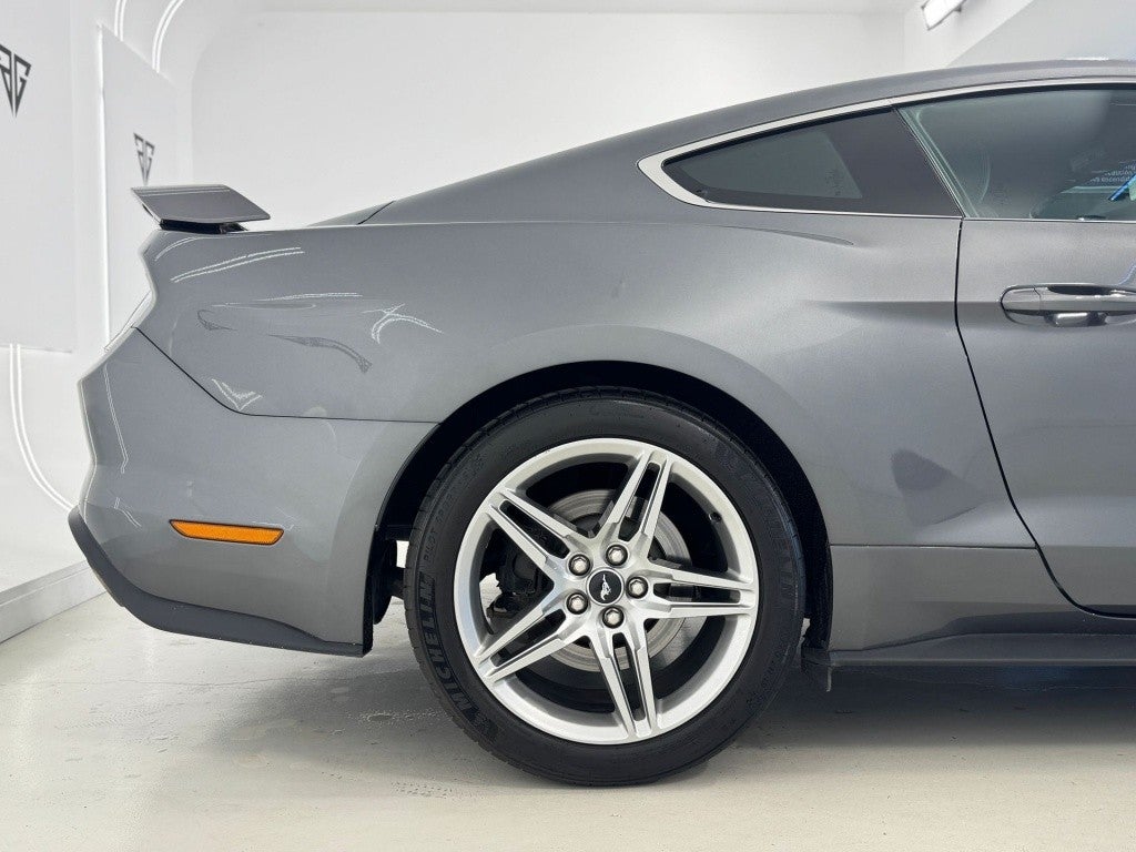 Ford Mustang Fastback 5.0 Ti-VCT GT