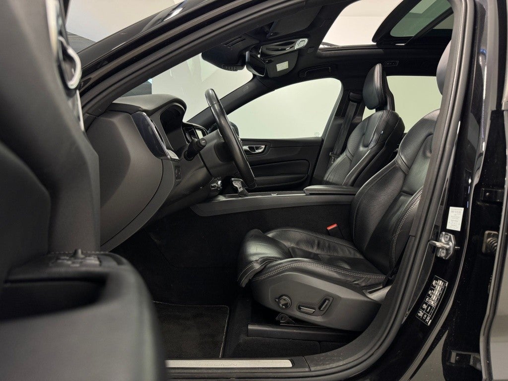Volvo XC60 D5 R-Design AWD Aut.