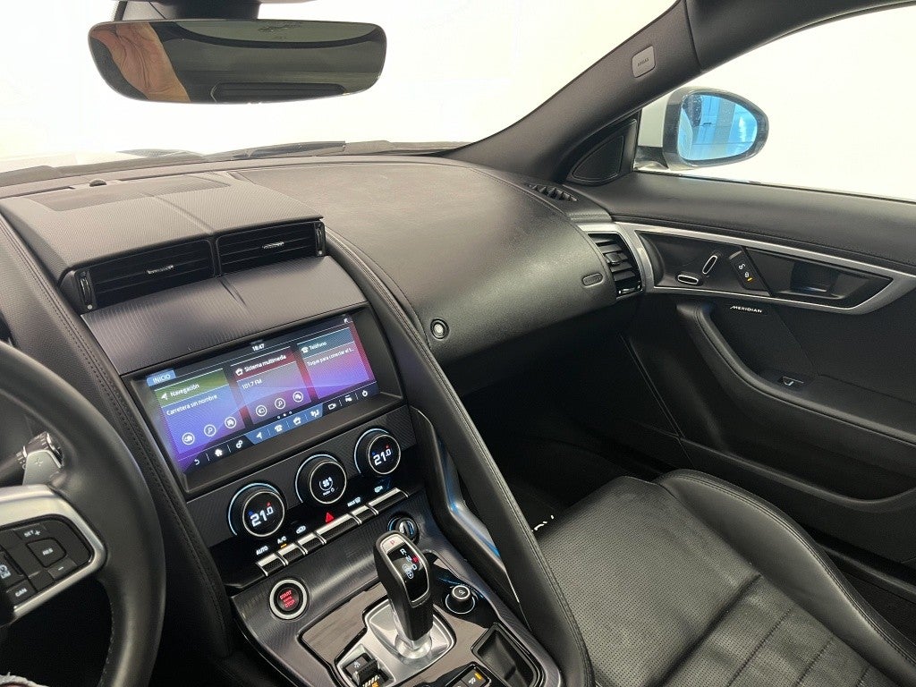 Jaguar F-Type Coupé 3.0 V6 R-Dynamic Aut. 340