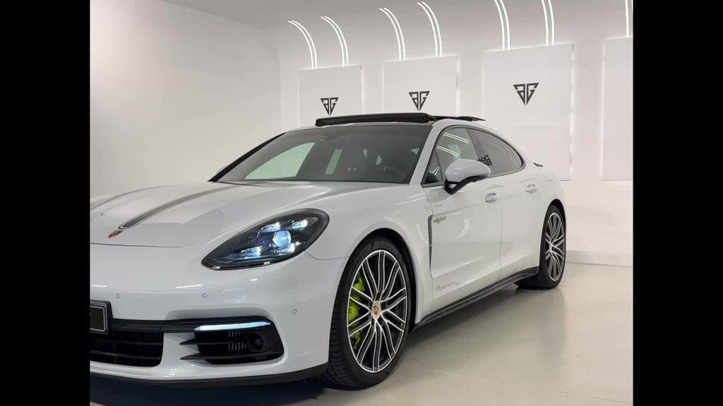 Porsche Panamera 4 e-Hybrid 10 Years Edition