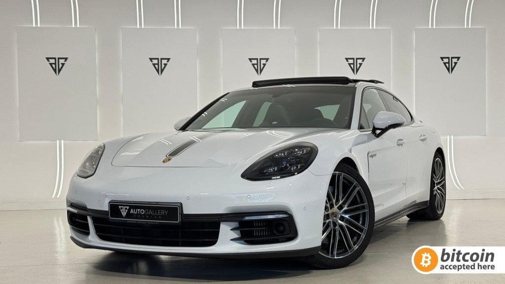 Porsche Panamera 4 e-Hybrid 10 Years Edition