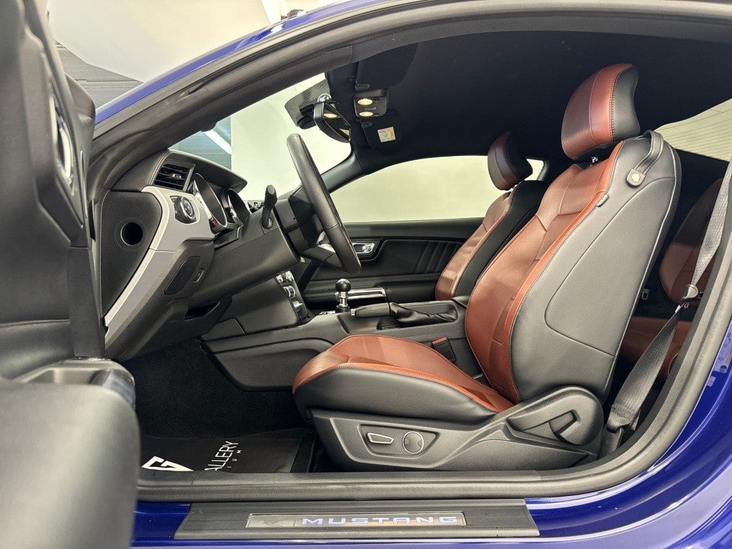 Ford Mustang Fastback 5.0 Ti-VCT GT