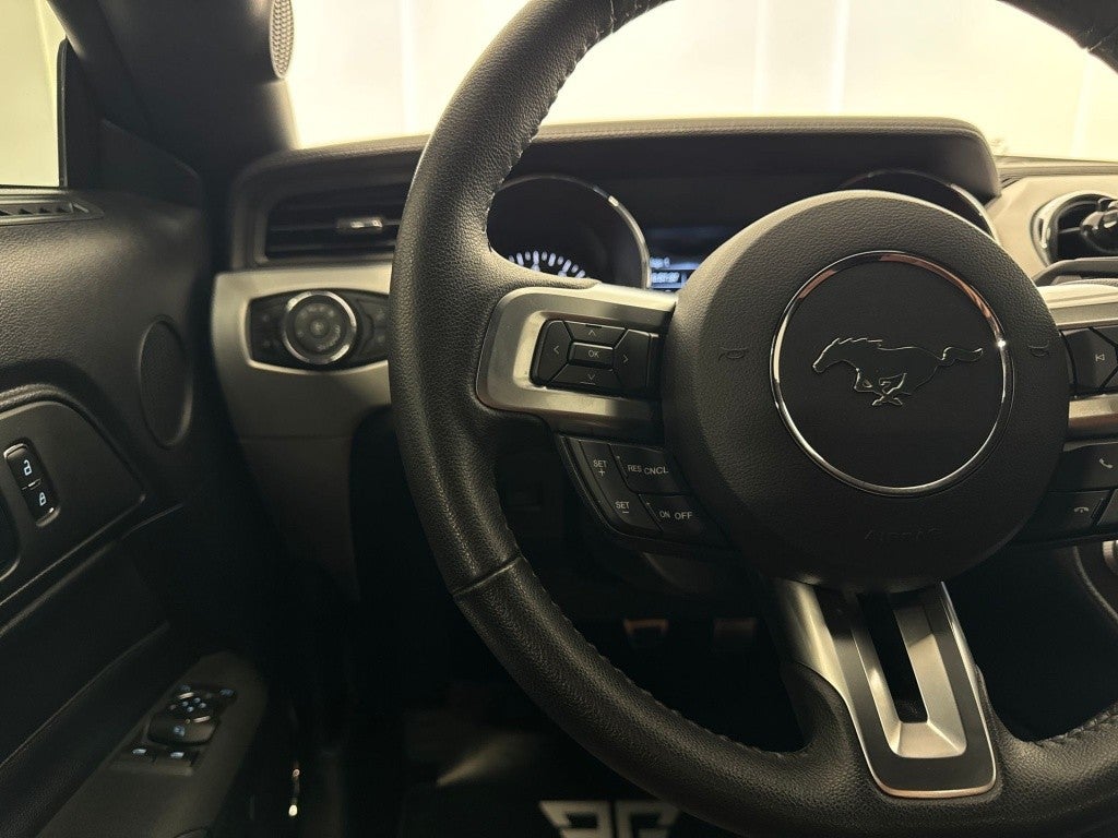 Ford Mustang Fastback 5.0 Ti-VCT GT