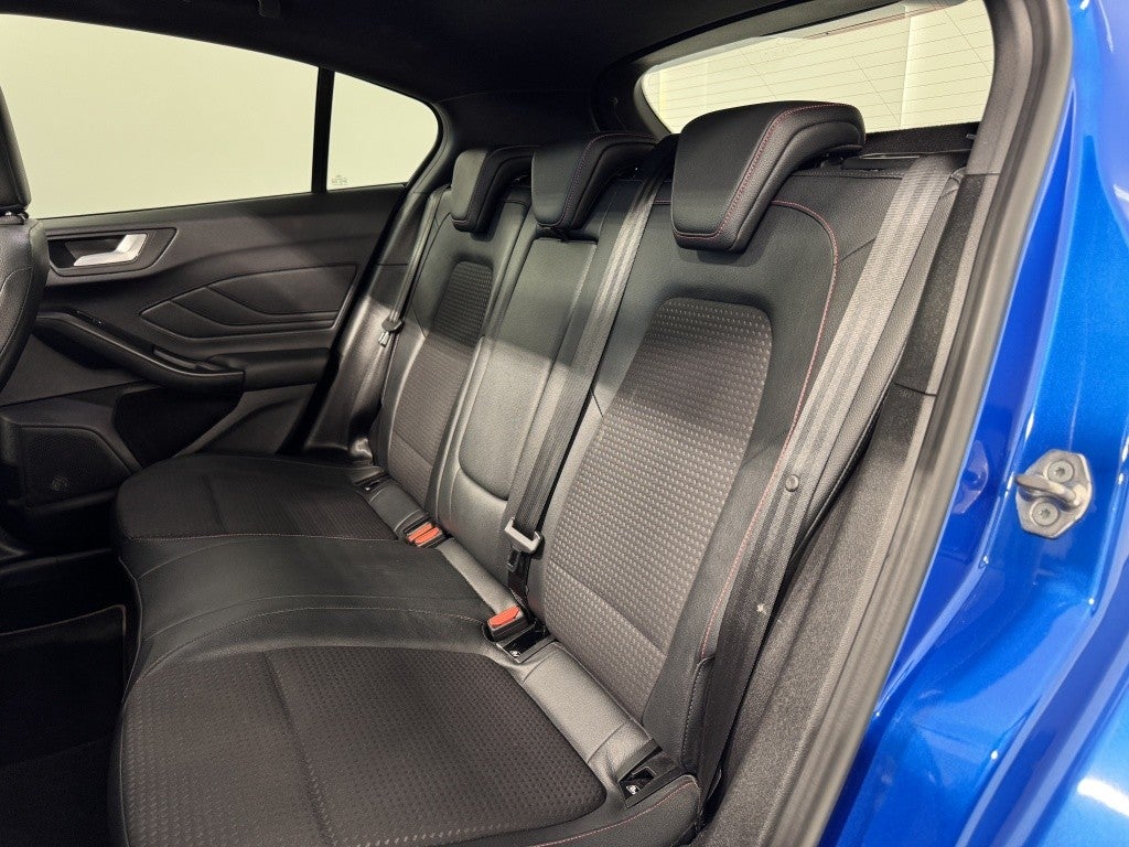 Ford Focus 1.5 Ecoboost ST Line 182