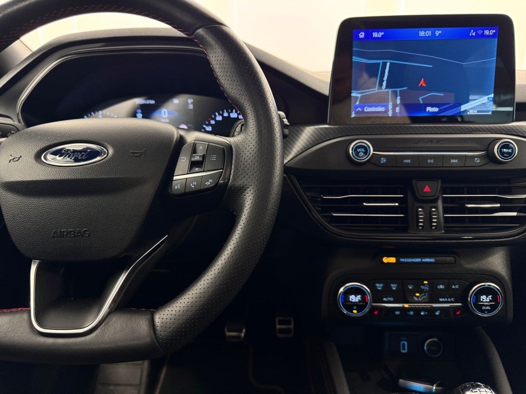 Ford Focus 1.5 Ecoboost ST Line 182