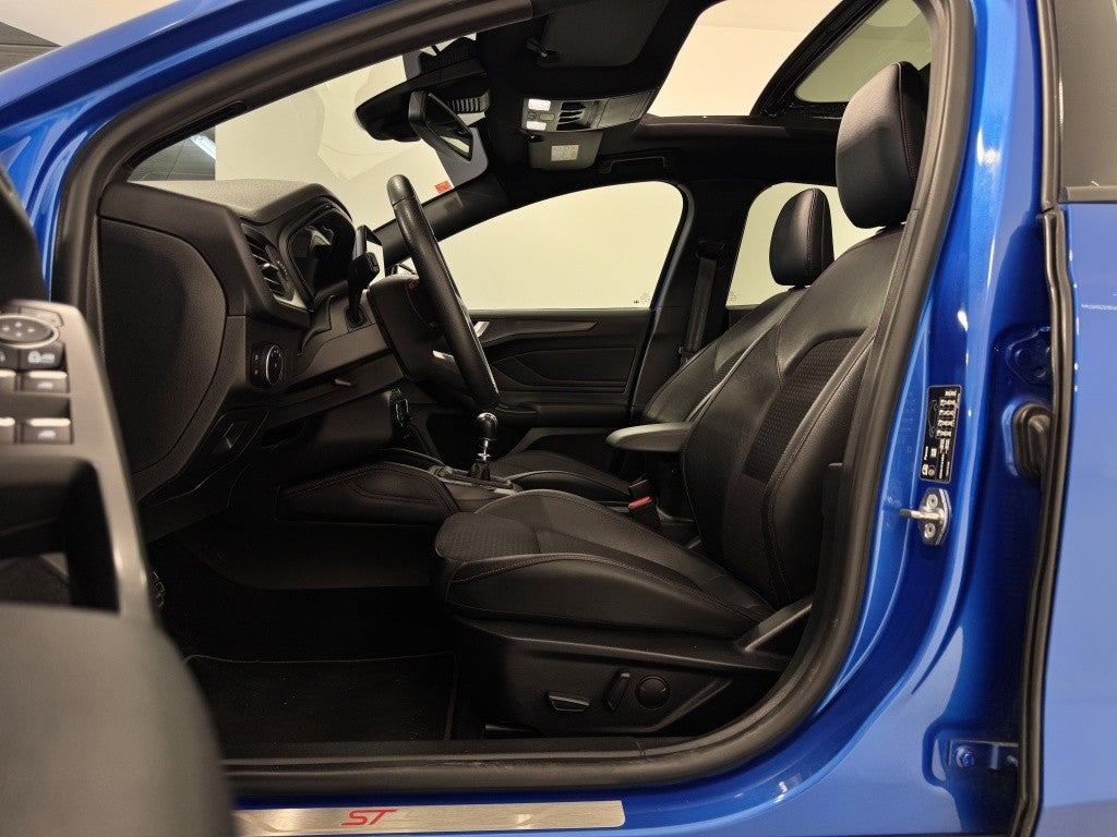 Ford Focus 1.5 Ecoboost ST Line 182