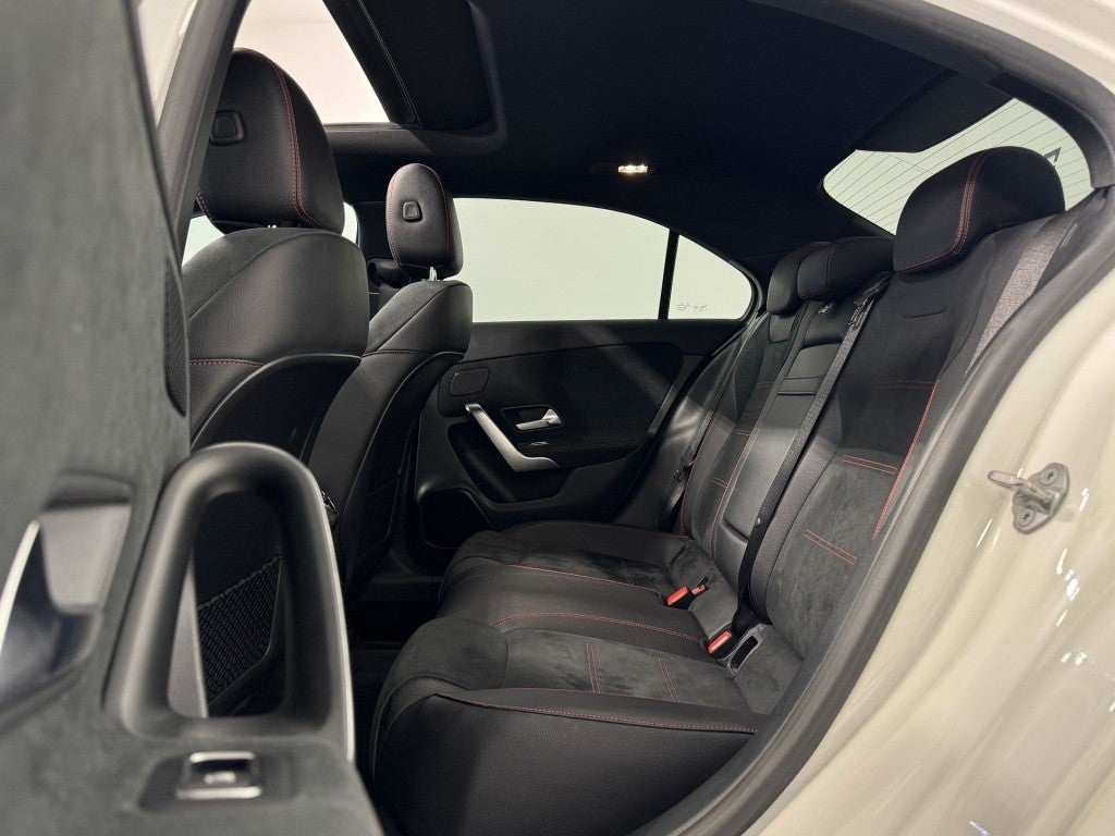 Mercedes-Benz Clase A 220 Sedán 4Matic 7G-DCT