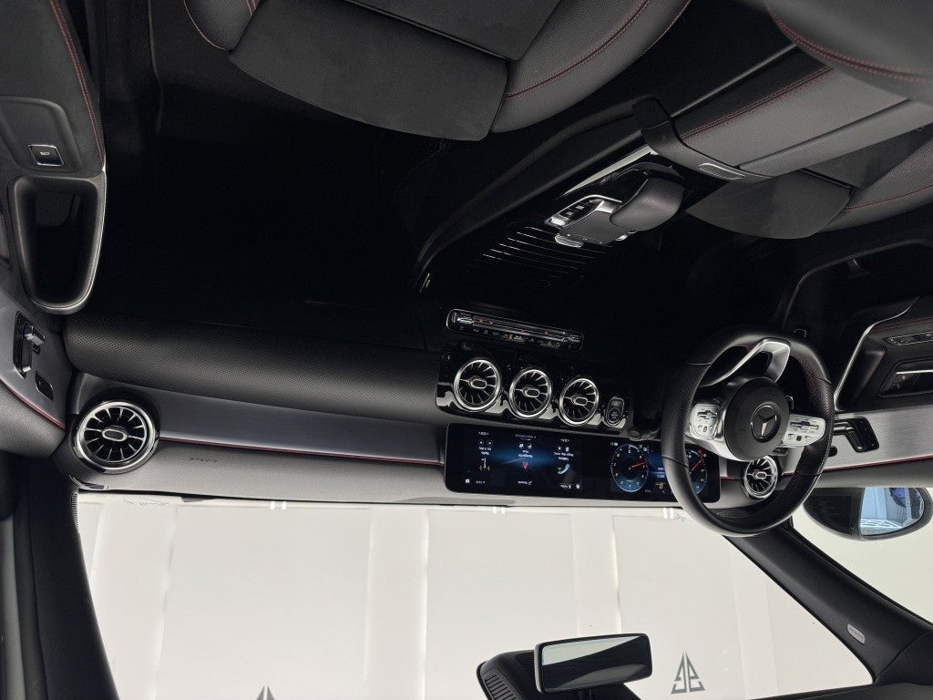 Mercedes-Benz Clase A 220 Sedán 4Matic 7G-DCT