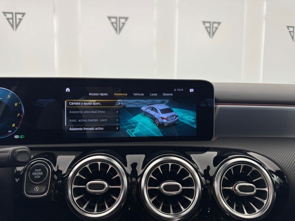 Mercedes-Benz Clase A 220 Sedán 4Matic 7G-DCT