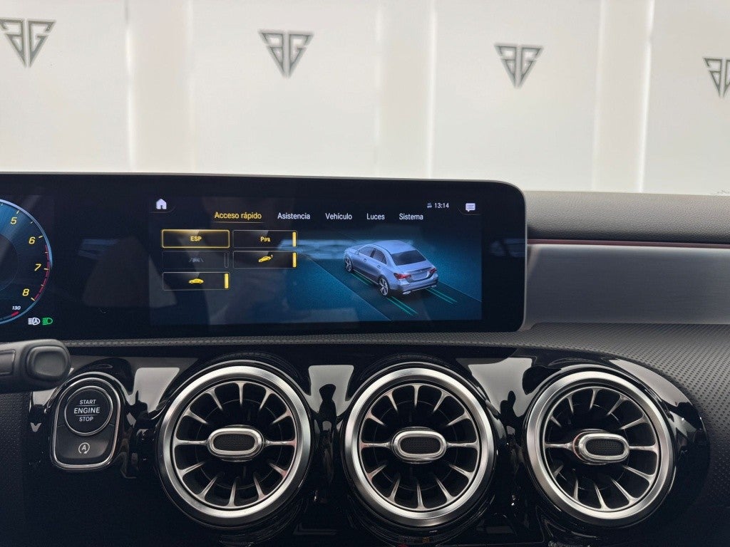 Mercedes-Benz Clase A 220 Sedán 4Matic 7G-DCT