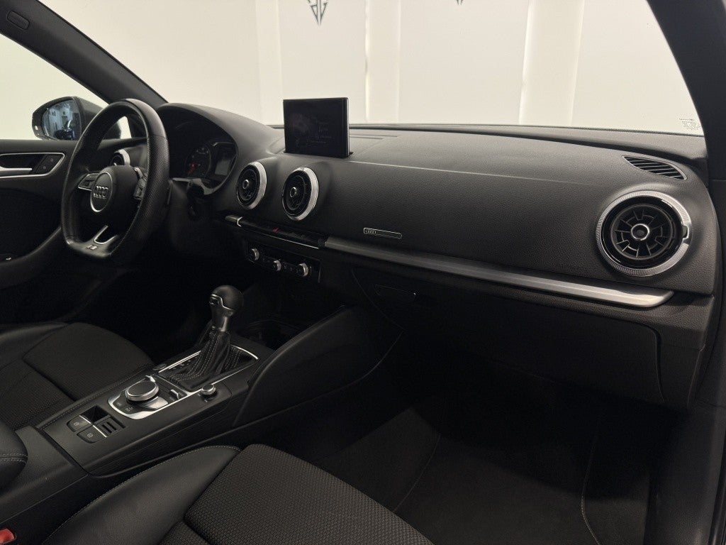 Audi A3 Sportback 1.5 TFSI COD EVO S Line ed. S-T 110kW