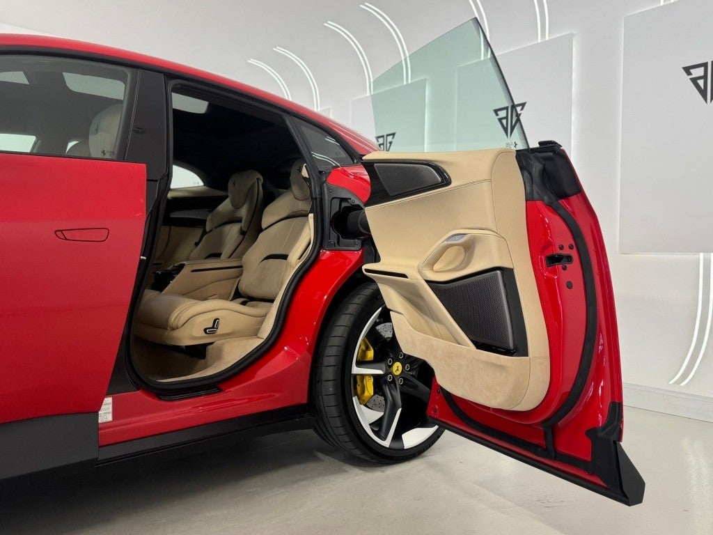 Ferrari Purosangue 6.5