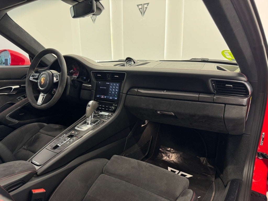 Porsche 911 Carrera 2 GTS Coupé PDK