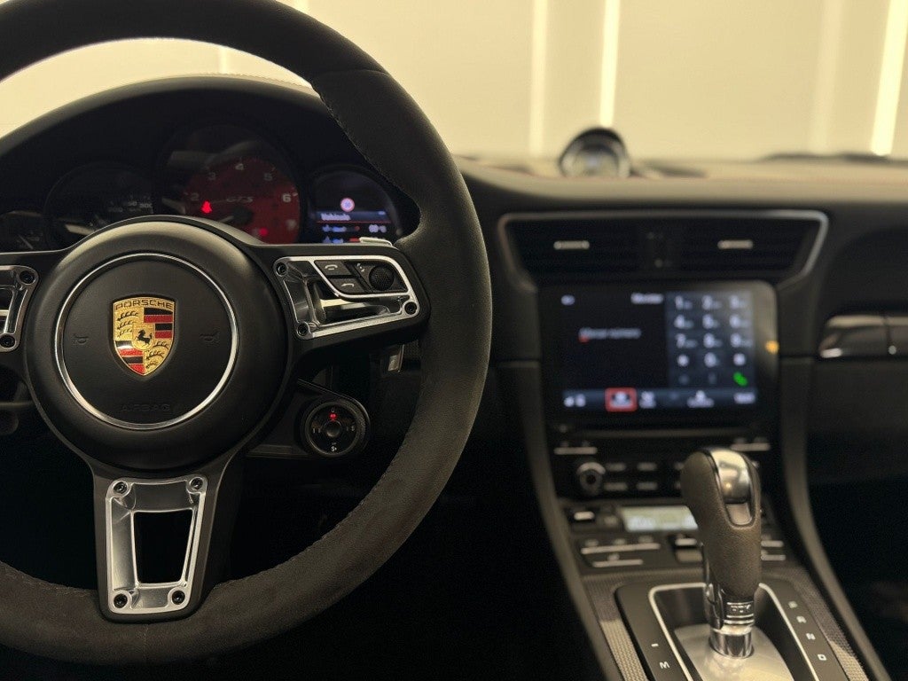 Porsche 911 Carrera 2 GTS Coupé PDK