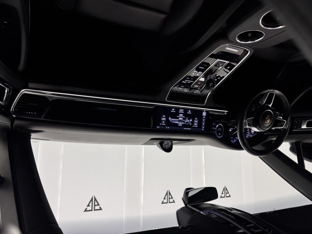 Porsche Panamera 4 e-Hybrid