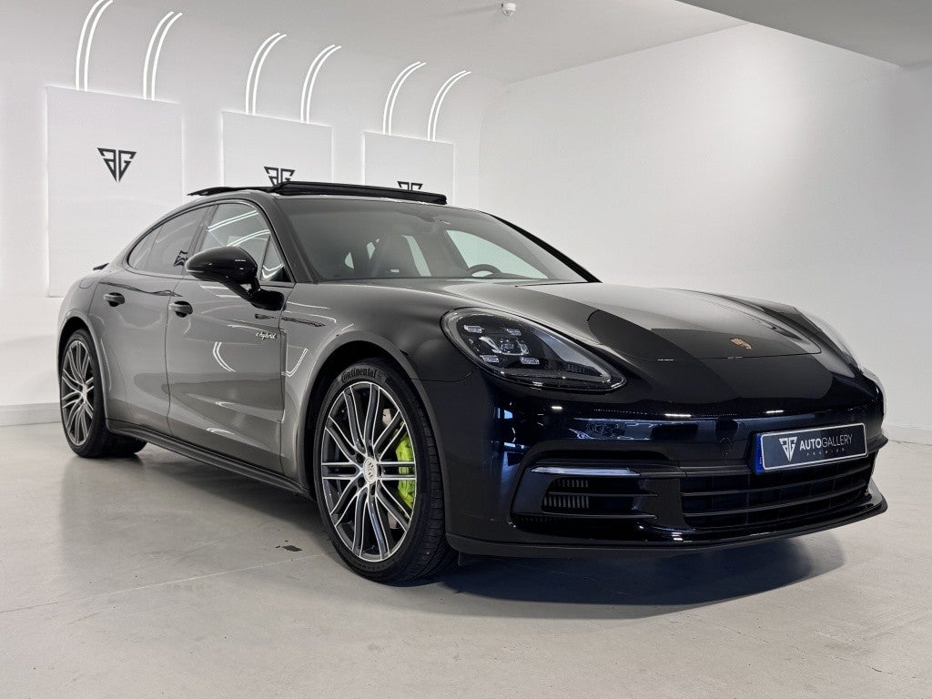 Porsche Panamera 4 e-Hybrid