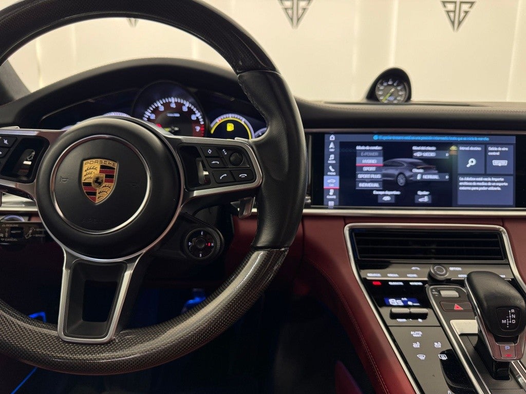 Porsche Panamera 4 e-Hybrid