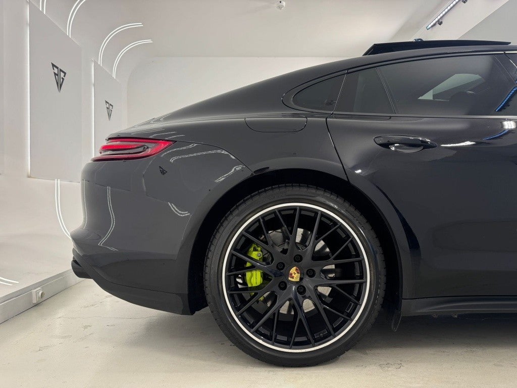 Porsche Panamera 4 e-Hybrid