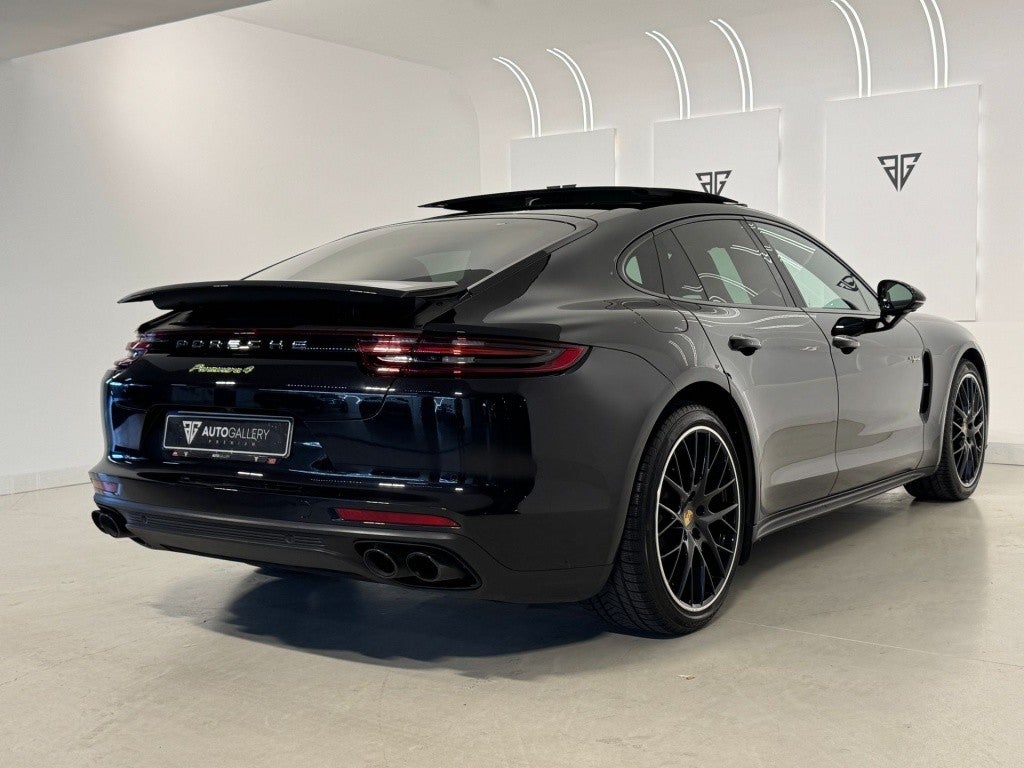 Porsche Panamera 4 e-Hybrid