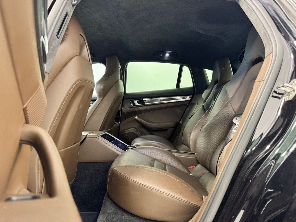 Porsche Panamera Turbo Aut.