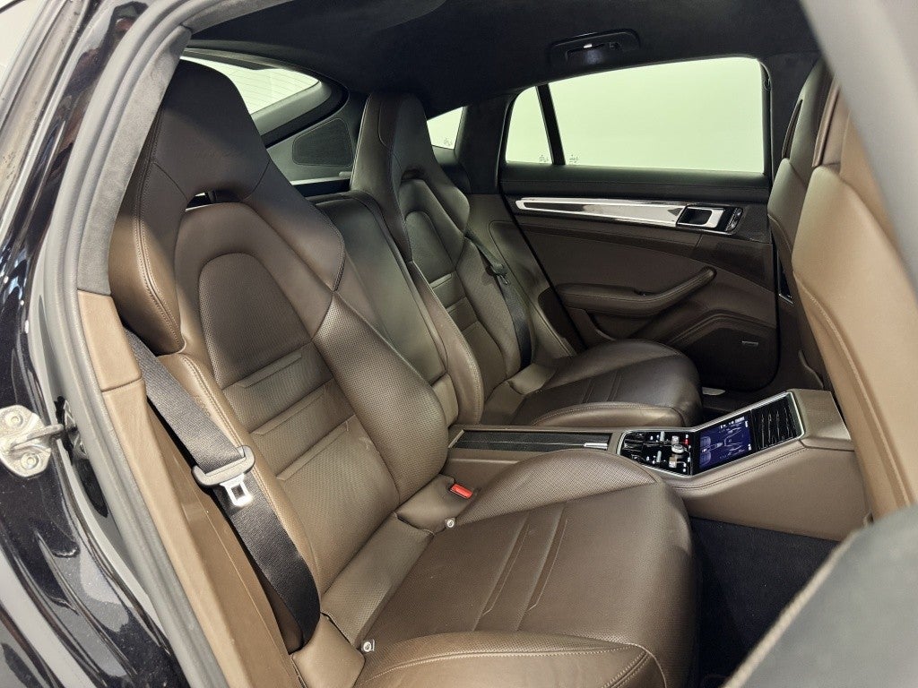 Porsche Panamera Turbo Aut.