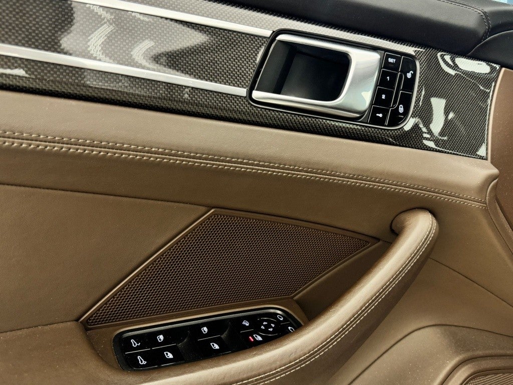 Porsche Panamera Turbo Aut.