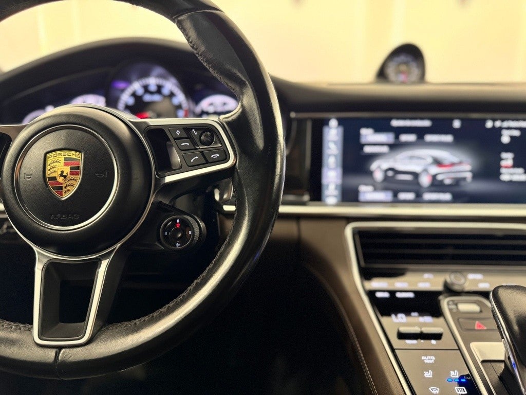 Porsche Panamera Turbo Aut.