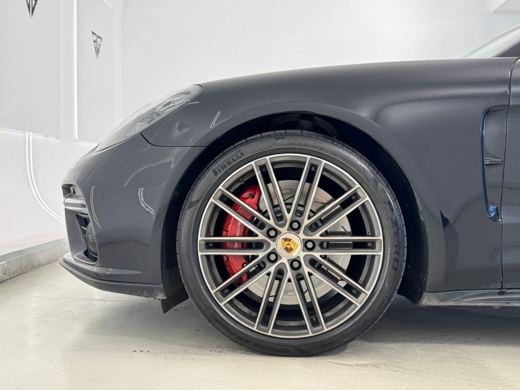 Porsche Panamera Turbo Aut.
